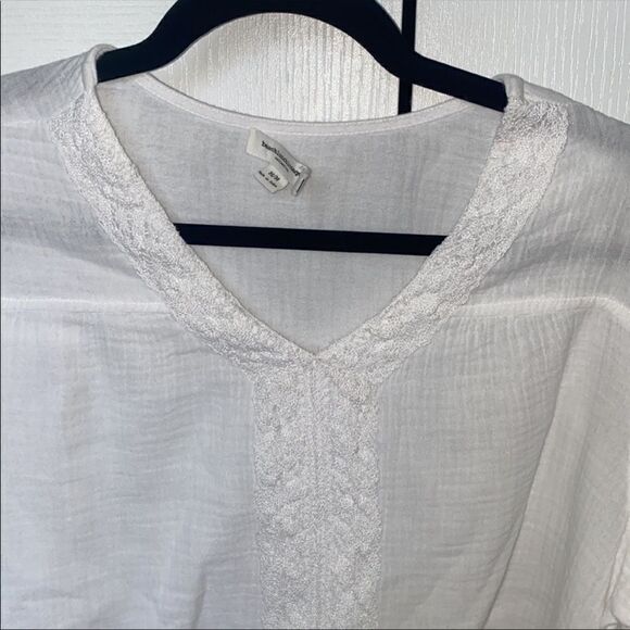 BEACHLUNCHLOUNGE Tunic 🤍   - Picture 3 of 5